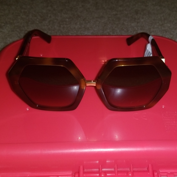 Valentino Accessories - Valentino Sunglasses